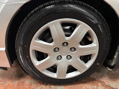 Used 2011 Honda Civic LX image 24