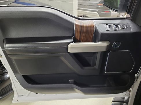 Used 2017 Ford F150 Lariat w/ Equipment Group 502A Luxury image 19