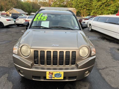 Used 2007 Jeep Compass Sport w/ PWR Equipment Group image 3