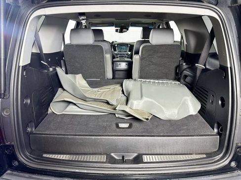 Used 2020 Chevrolet Tahoe LT w/ RST Edition RWD image 31
