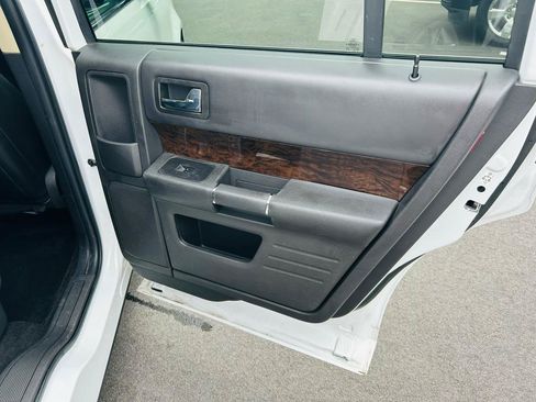 Used 2019 Ford Flex Limited FWD image 27