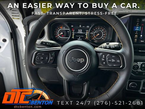 Used 2025 Jeep Wrangler Unlimited Sport AWD/4WD image 16