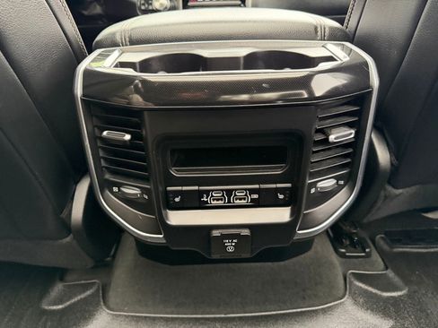 Used 2020 RAM 1500 Laramie AWD/4WD image 27