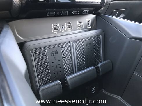 New 2026 RAM 3500 Limited image 36