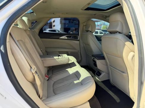 Used 2019 Lincoln MKZ Reserve FWD image 33