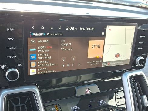 Certified 2022 Kia Sorento S w/ Panoramic Sunroof Package image 19