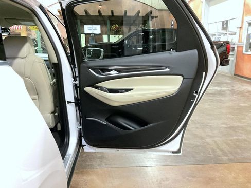 Certified 2019 Buick Enclave Essence image 17