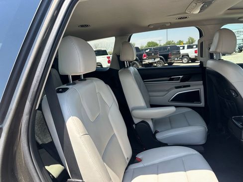 Used 2020 Kia Telluride S AWD/4WD image 25