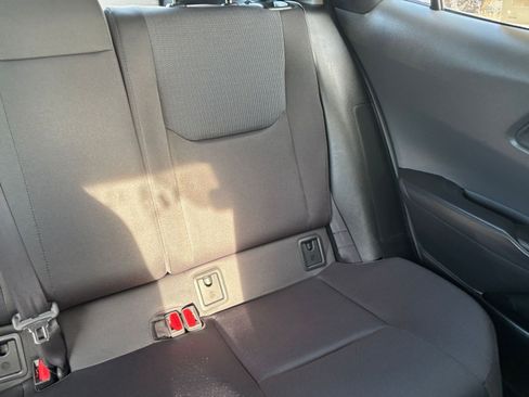 Used 2025 Toyota Prius LE image 33