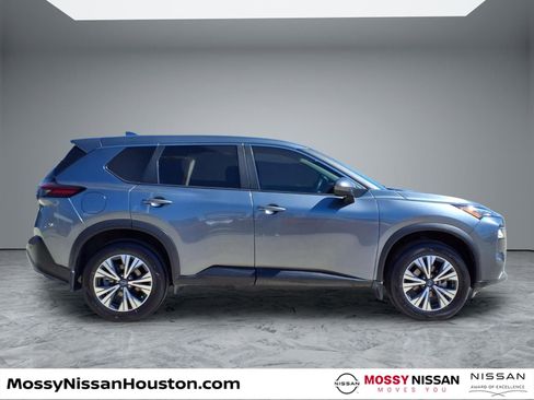 Used 2023 Nissan Rogue SV image 8