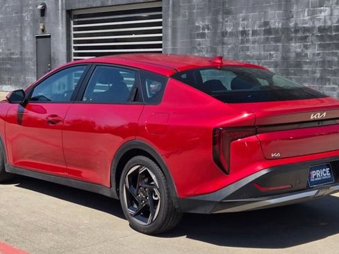 Used 2025 Kia K4 EX image 7