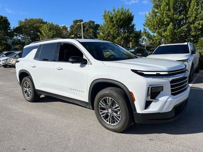 Used 2024 Chevrolet Traverse LT