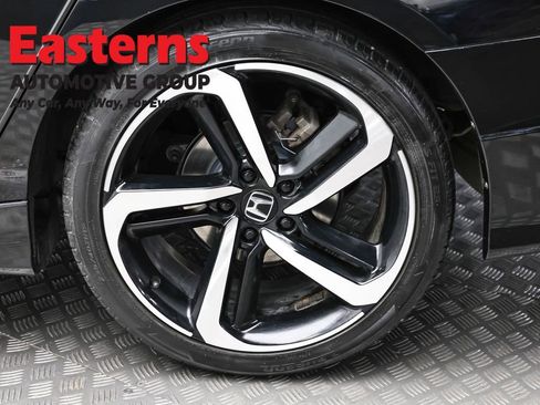 Used 2020 Honda Accord Sport image 8