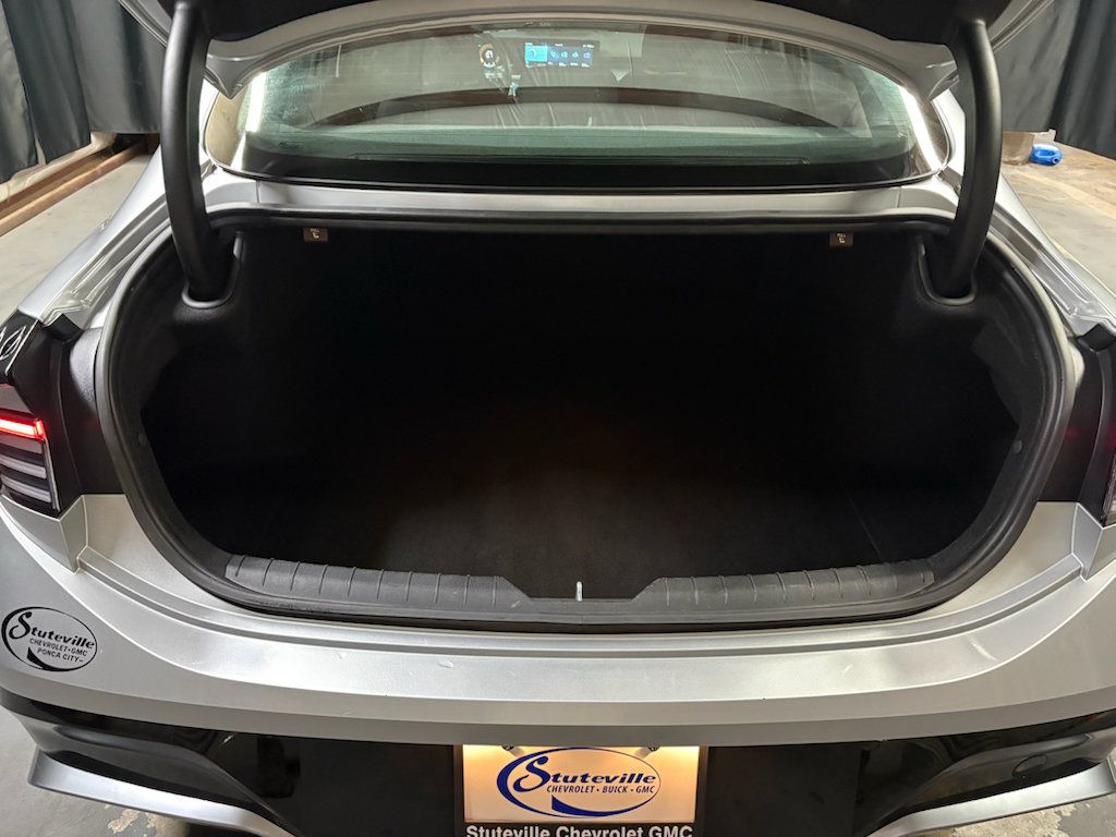 Used 2025 Hyundai Sonata SEL FWD image 24