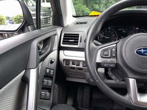 Used 2018 Subaru Forester 2.5i Premium AWD/4WD image 17