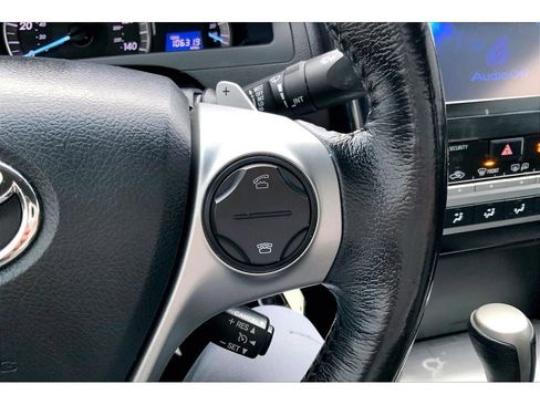 Used 2012 Toyota Camry SE image 21