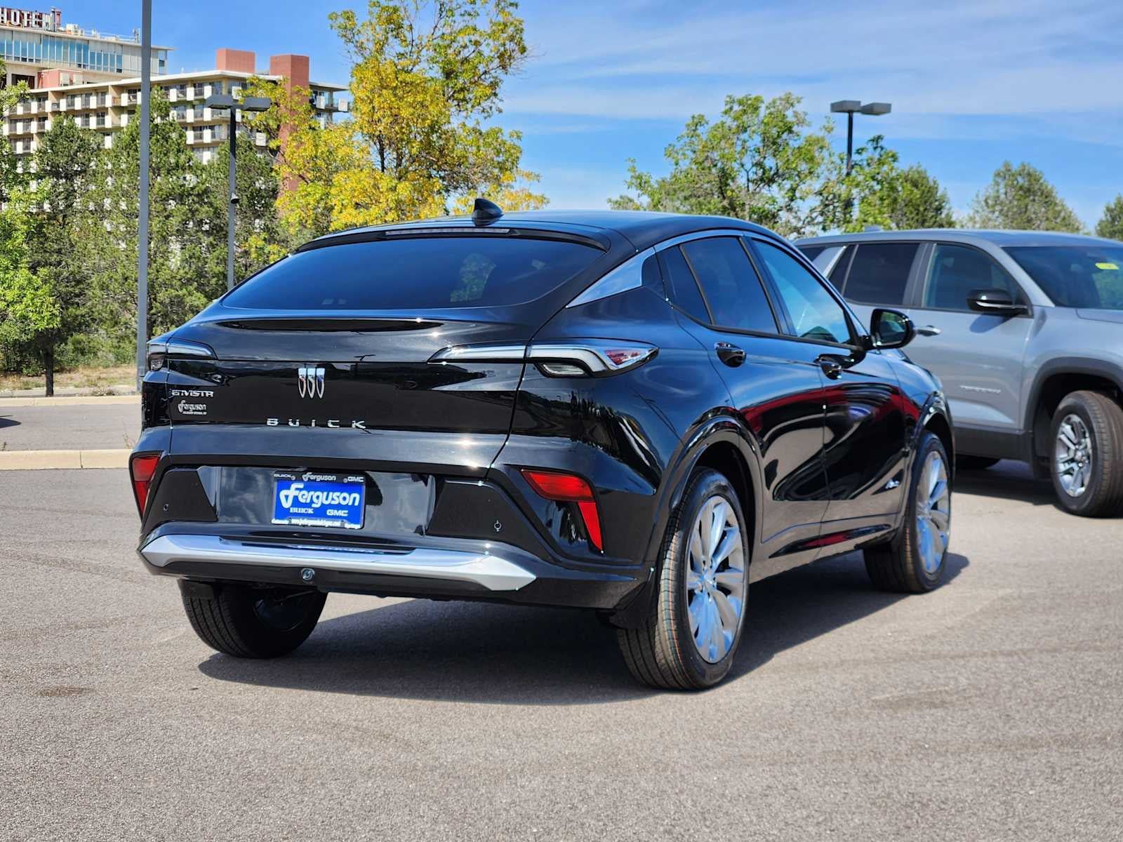 New 2026 Buick Envista Avenir FWD image 3
