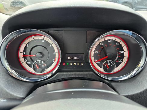 Used 2018 Dodge Grand Caravan SE w/ UConnect Hands-Free Group image 14