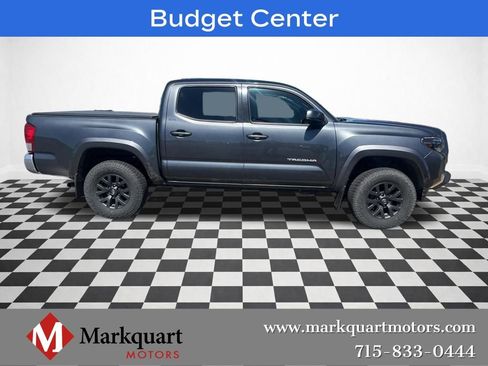 Used 2021 Toyota Tacoma SR5 AWD/4WD image 1