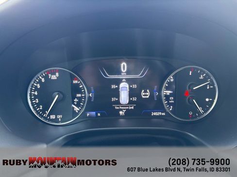 Used 2024 Buick Enclave Avenir w/ Avenir Technology Package AWD/4WD image 19