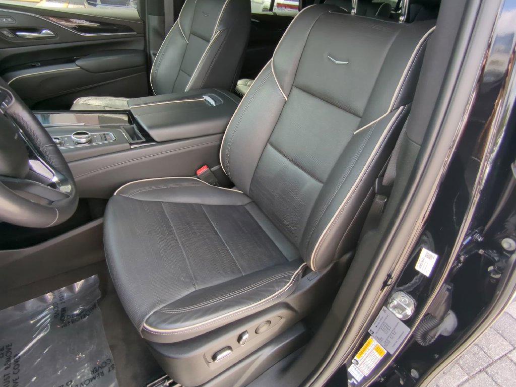 Used 2023 Cadillac Escalade Sport AWD/4WD image 22