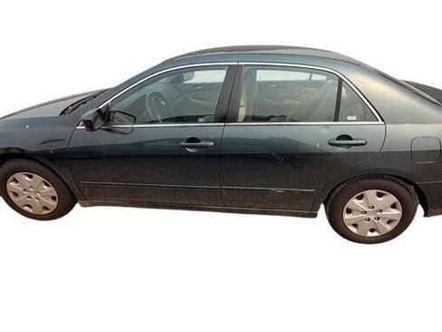 Used 2004 Honda Accord LX image 2