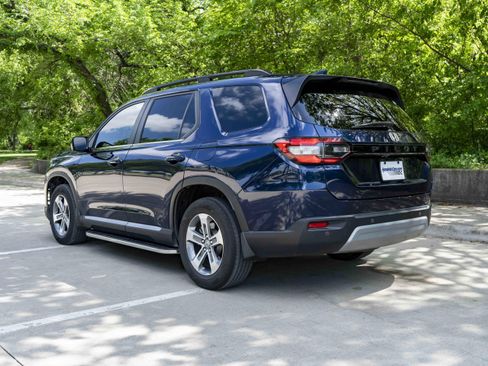 Used 2024 Honda Pilot EX-L image 7