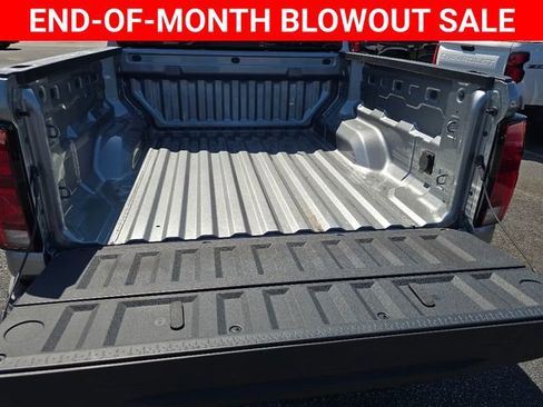 New 2025 Chevrolet Colorado LT w/ LT Convenience Package image 19