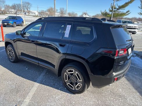 New 2026 Jeep Cherokee Laredo AWD/4WD image 17