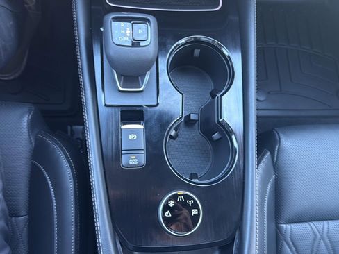 Used 2024 Nissan Rogue Platinum image 23