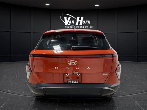 New 2026 Hyundai Kona SE image 11