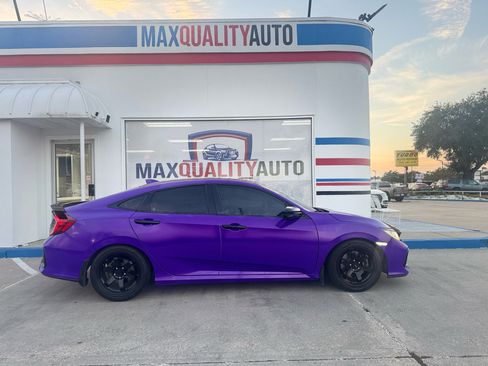 Used 2018 Honda Civic Si image 17