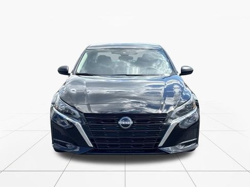 Used 2025 Nissan Altima 2.5 SV FWD image 9