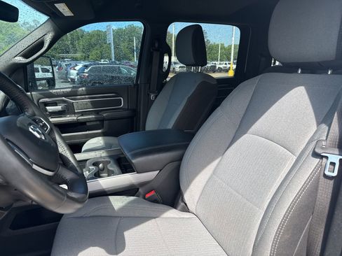 Used 2024 RAM 2500 Big Horn w/ Off Road Package AWD/4WD image 10