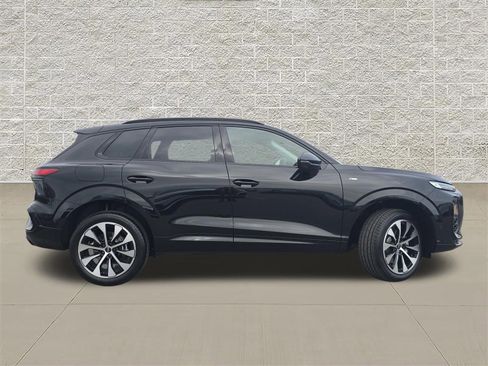 New 2026 Audi Q3 quattro 2.0T AWD/4WD image 8