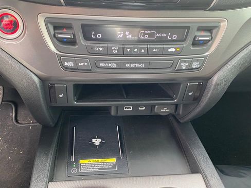 Used 2025 Honda Passport EX-L image 23