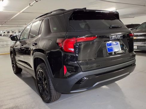 Used 2026 GMC Terrain Elevation w/ Elevation Premium Package FWD image 10