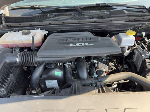 Used 2021 RAM 1500 Limited AWD/4WD image 15