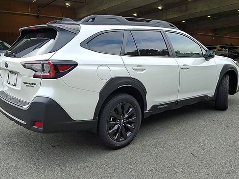 New 2025 Subaru Outback Onyx Edition w/ Popular Package #2 image 8