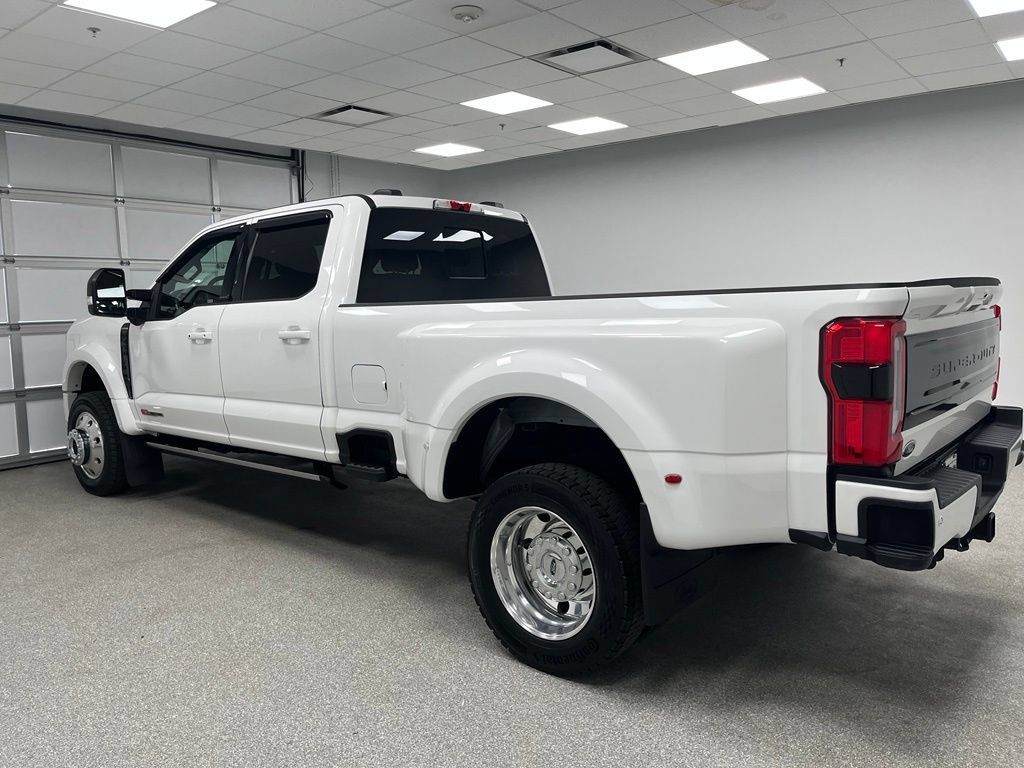 Used 2025 Ford F450 Platinum w/ FX4 Off-Road Package AWD/4WD image 8