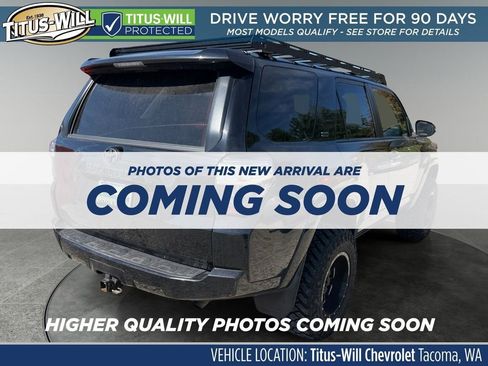 Used 2019 Toyota 4Runner SR5 AWD/4WD image 5