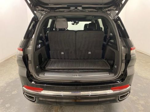 Used 2023 Jeep Grand Cherokee L Overland AWD/4WD image 30