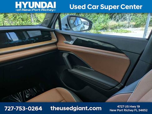 Used 2025 Volkswagen Tiguan SEL R-Line AWD/4WD image 23