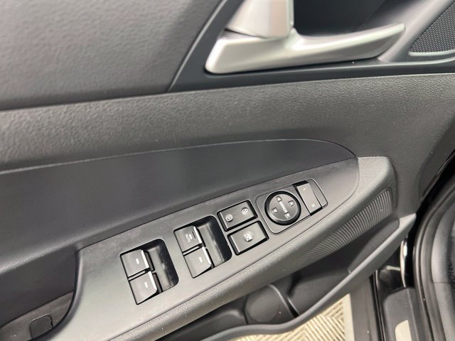 Used 2021 Hyundai Tucson Limited AWD/4WD image 29