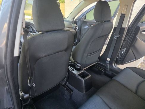 Used 2018 Toyota Yaris iA FWD image 18