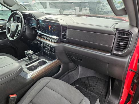 Used 2023 Chevrolet Silverado 1500 LT w/ Protection Package AWD/4WD image 32