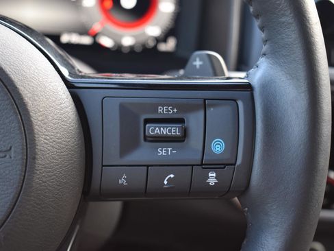 Used 2023 Nissan Rogue Platinum w/ Platinum Premium Package AWD/4WD image 37