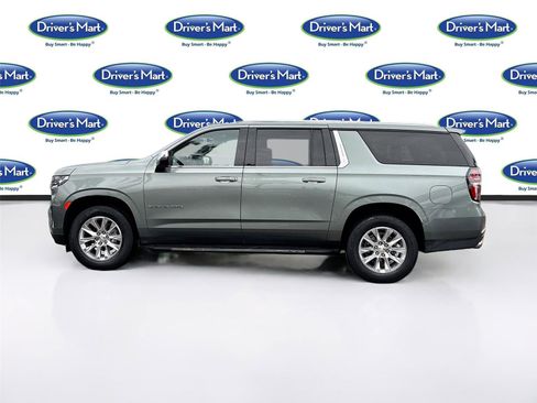 Used 2023 Chevrolet Suburban Premier image 4