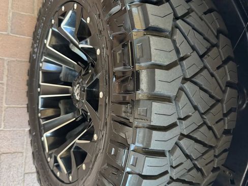 Used 2016 Jeep Wrangler Unlimited Sahara w/ Connectivity Group image 12