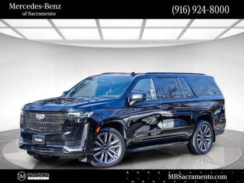 Used 2022 Cadillac Escalade ESV Sport image 1